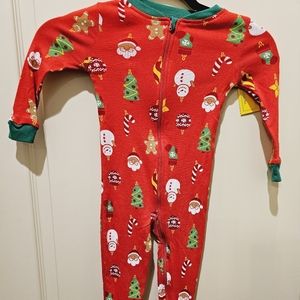 Children's Christmas Pajamas 🎄 Size 18/24 Months.